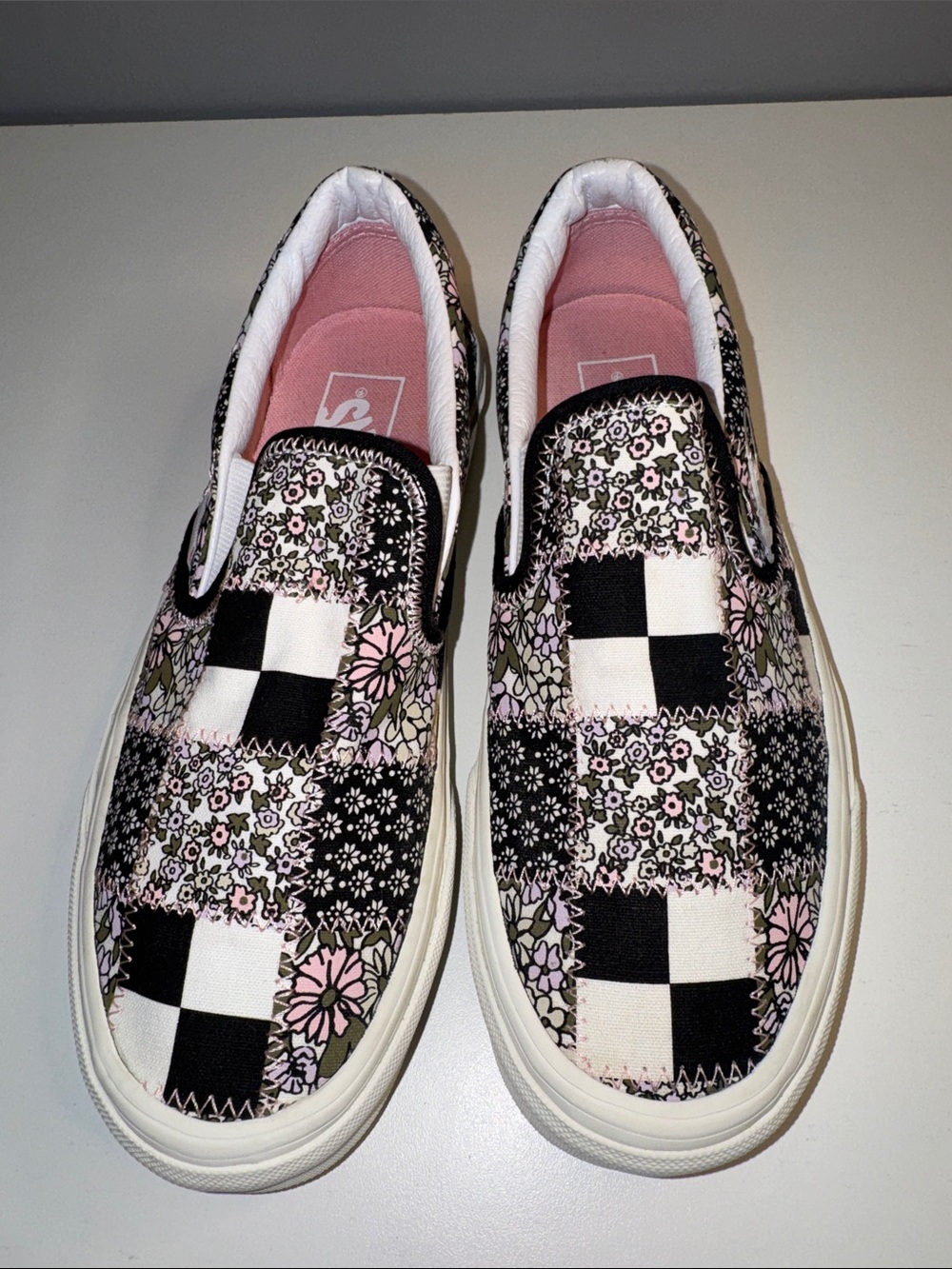 Vans Classic Slip-On Patchwork Floral Checkerboard Canvas Sneakers Size 8 - Picture 2 of 12
